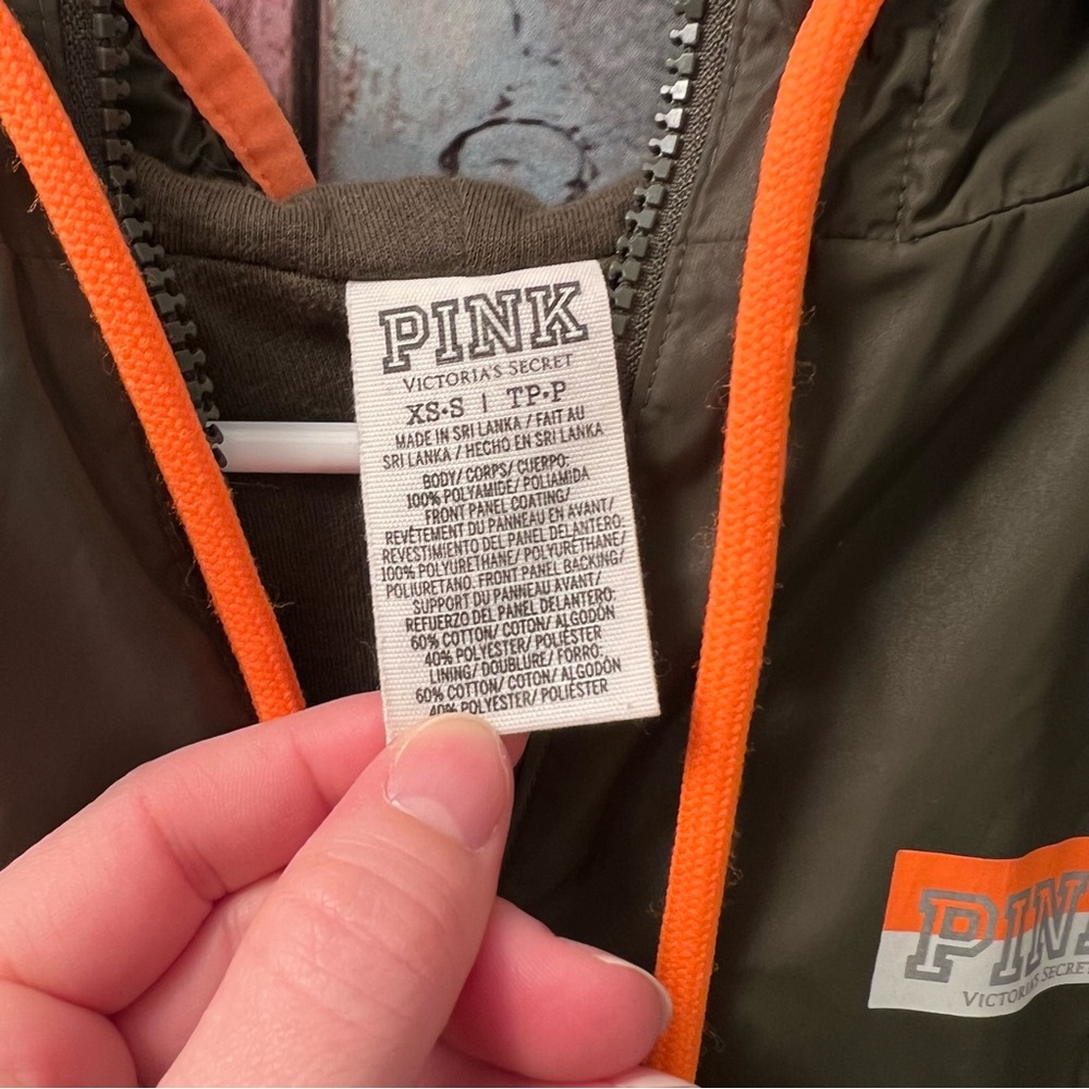 PINK Victoria’s Secret anorak fleece lined windbreaker/rain jacket XS/S - Picture 2 of 4